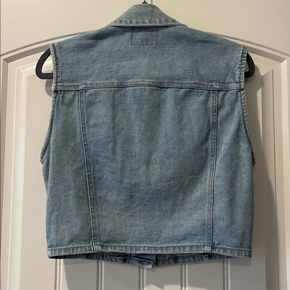 Ki-ko-mo Kikomo Denim Embroidered Boho‎ Floral Vest Medium